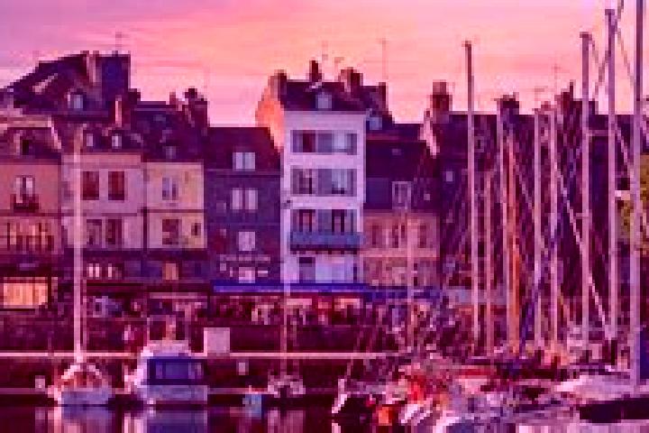 Escorts Honfleur, France — Local Companions