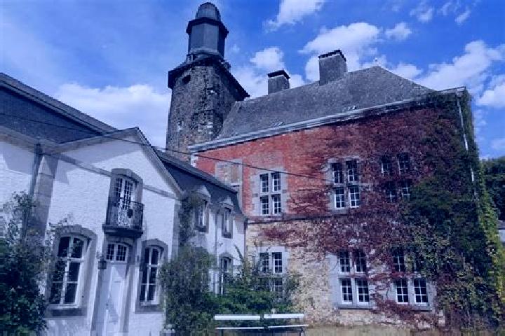 Escorts Horion-Hozemont, Belgium — Local Companions