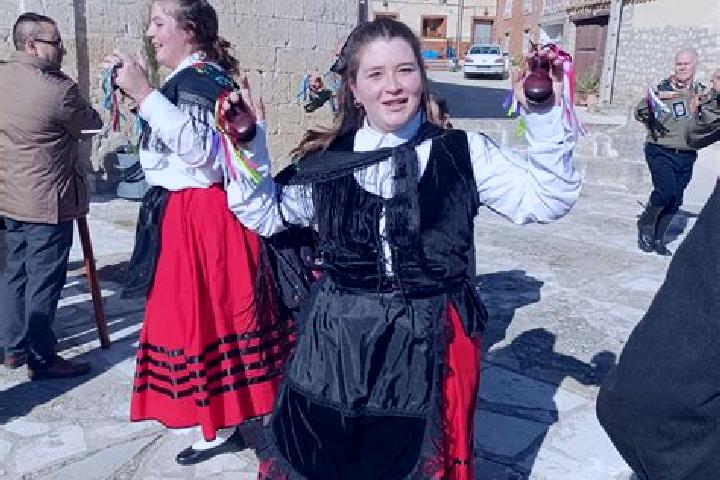 Escorts Hornillos de Cerrato, Spain — Local Companions