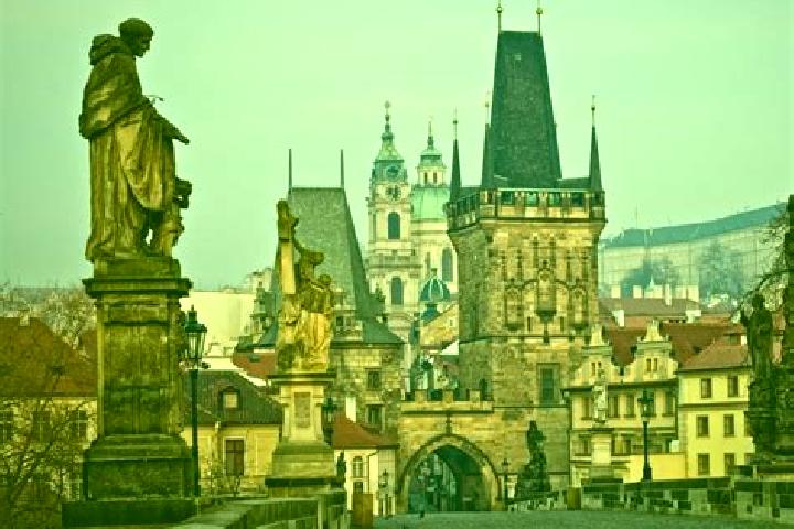 Escorts Hrdlorezy, Czech Republic — Local Companions