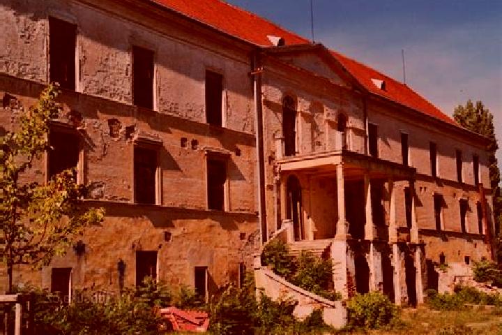 Escorts Hrusovany nad Jevisovkou, Czech Republic — Local Companions