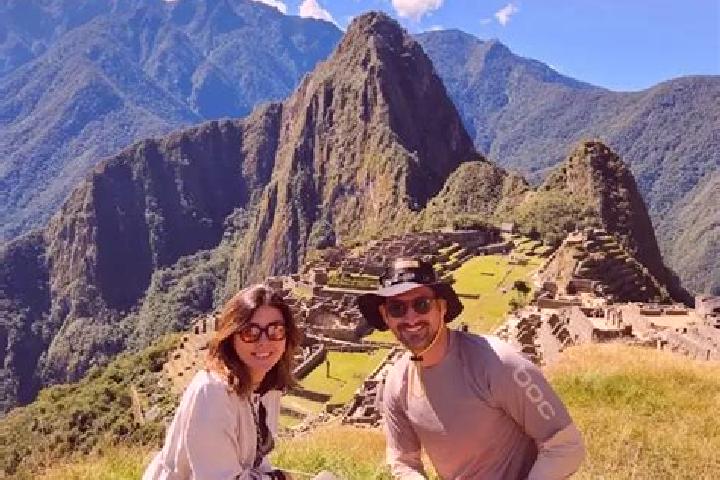 Escorts Huabal, Peru — Local Companions