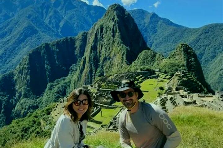 Escorts Huancaray, Peru — Local Companions