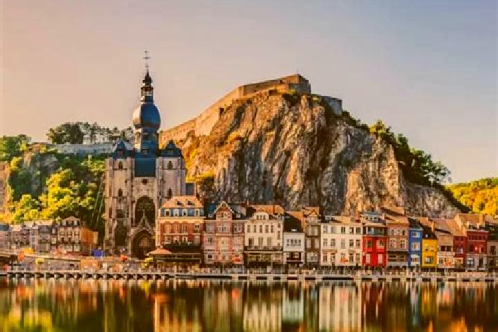 Escorts Huccorgne, Belgium — Local Companions