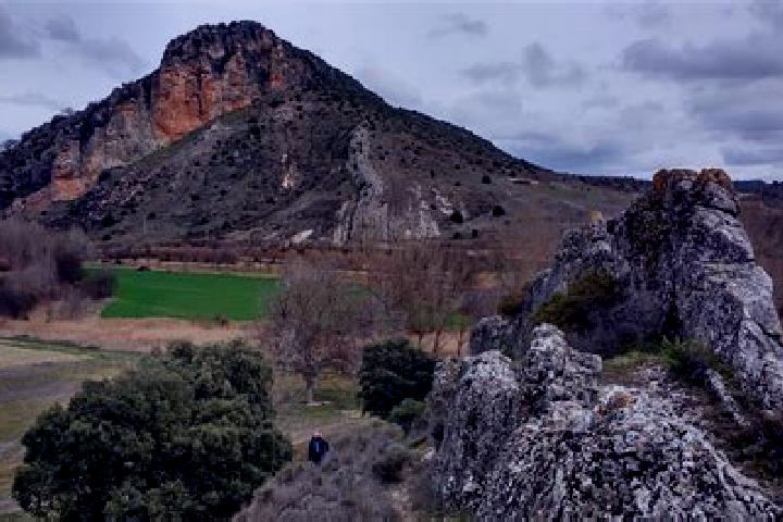 Escorts Huermeces del Cerro, Spain — Local Companions