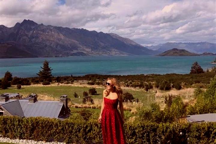 Escorts Huntsbury, New Zealand — Local Companions