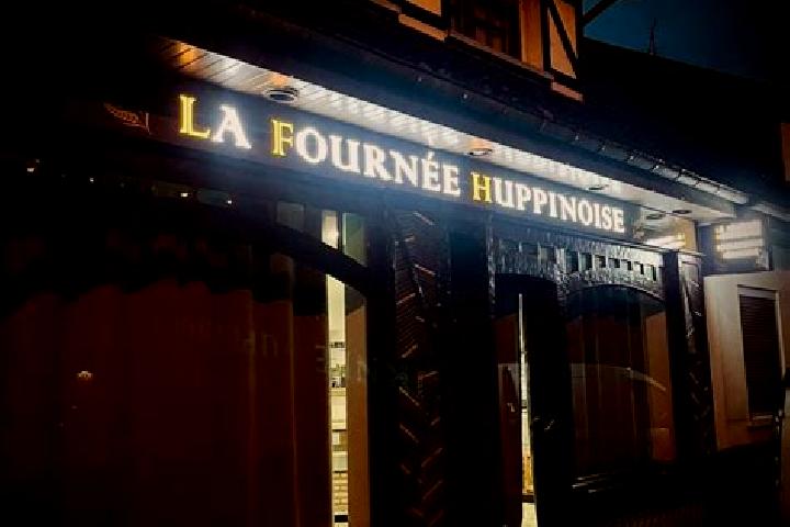 Escorts Huppy, France — Local Companions