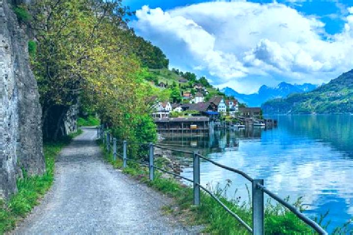 Escorts Huttwil, Switzerland — Local Companions