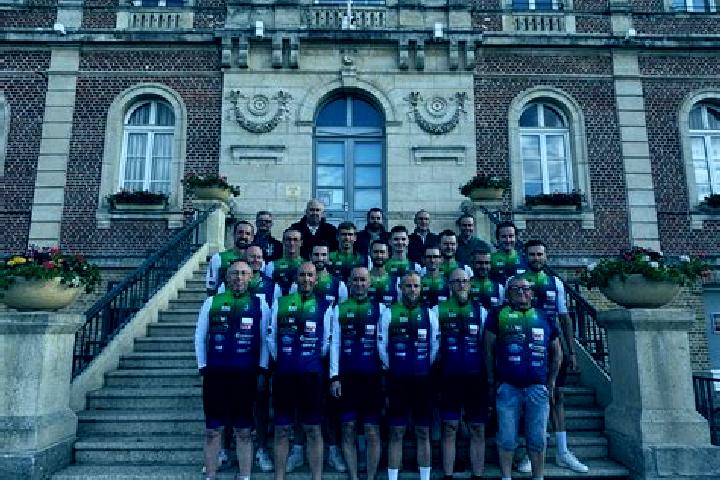 Escorts Incheville, France — Local Companions