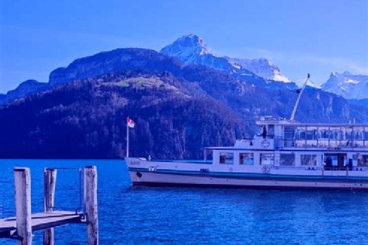 Escorts Ingenbohl, Switzerland — Local Companions