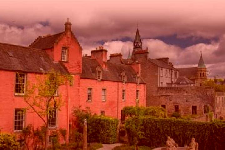 Escorts Inverkeithing, United Kingdom — Local Companions