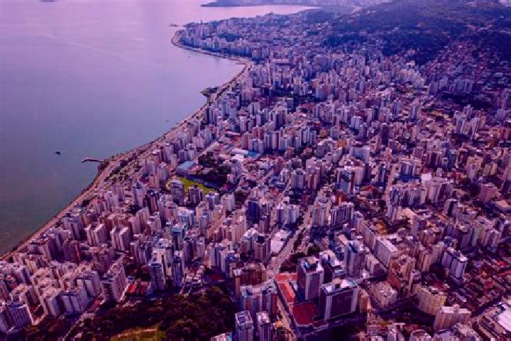Escorts Ipumirim, Brazil — Local Companions
