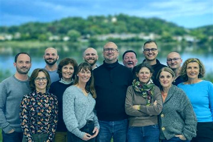 Escorts Isle-Saint-Georges, France — Local Companions