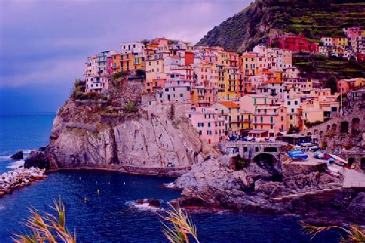 Escorts Itala, Italy — Local Companions