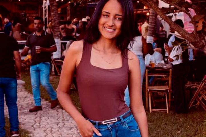 Escorts Itambacuri, Brazil — Local Companions