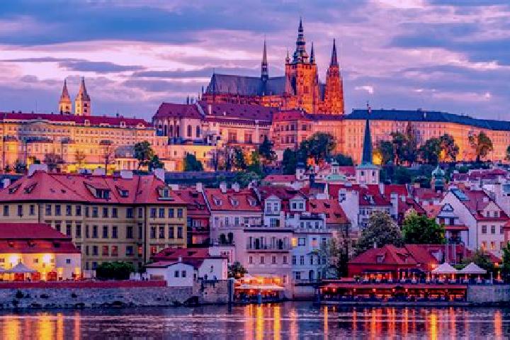 Escorts Ivan, Czech Republic — Local Companions