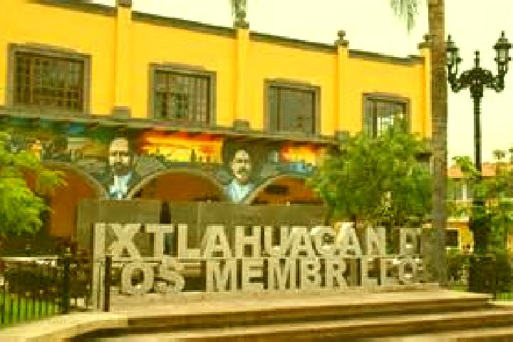 Escorts Ixtlahuacan de los Membrillos, Mexico — Local Companions