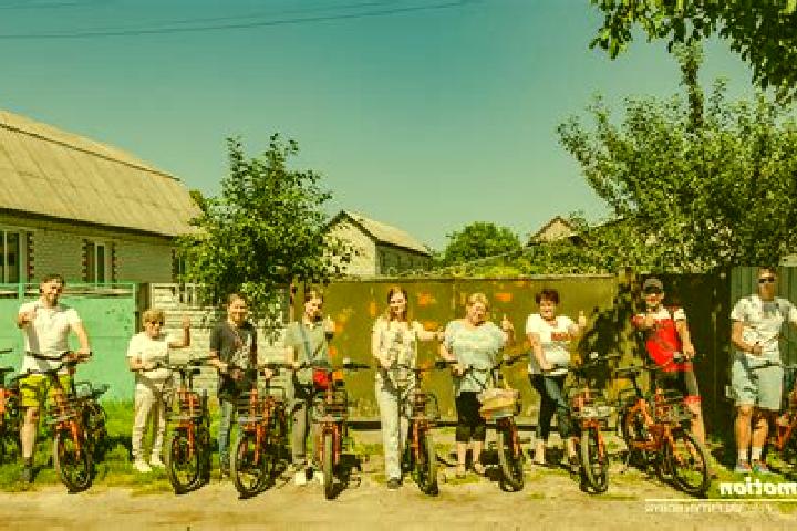 Escorts Izumrudne, Ukraine — Local Companions