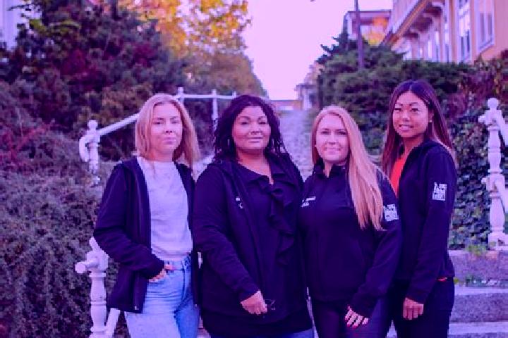 Escorts Jaemshoeg, Sweden — Local Companions