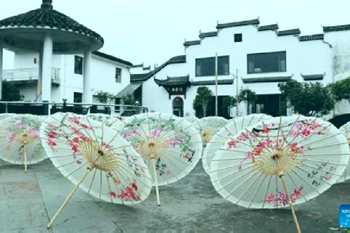 Escorts Jialu, China — Local Companions