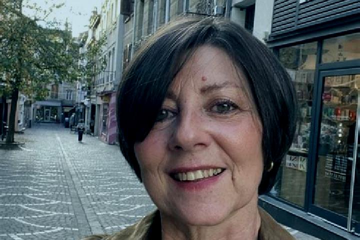 Escorts Jonzieux, France — Local Companions