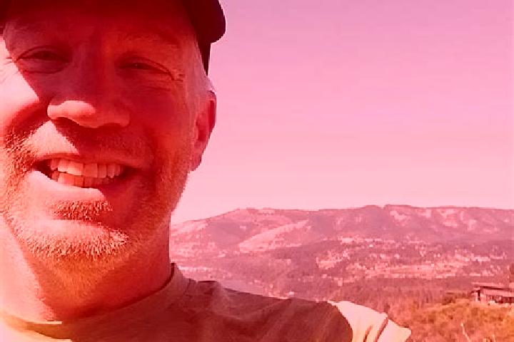 Escorts Joux, France — Local Companions