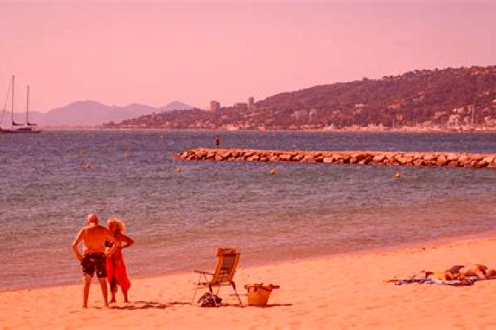 Escorts Juan-les-Pins, France — Local Companions