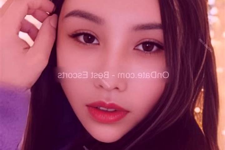 Escorts Juiji, China — Local Companions