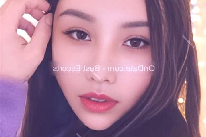 Escorts Junshan, China — Local Companions