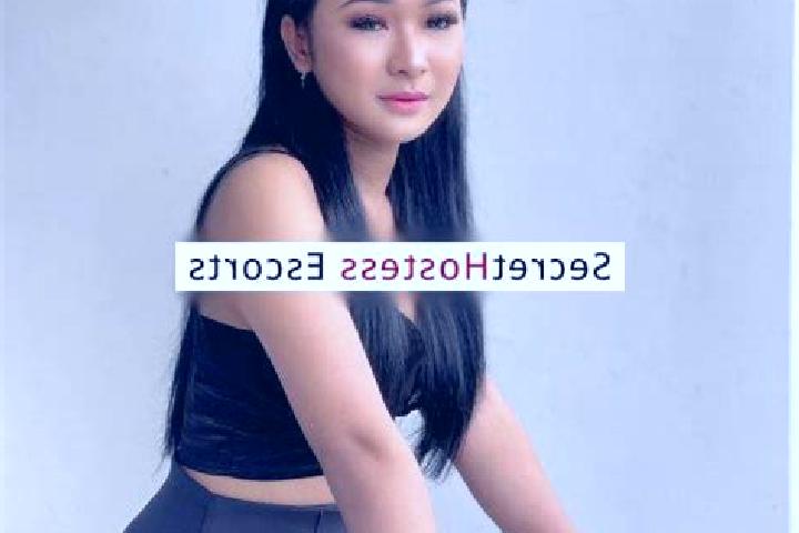 Escorts Kadumonyong, Indonesia — Local Companions