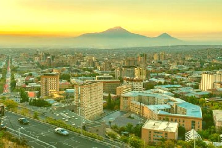 Escorts Kaghtsrashen, Armenia — Local Companions