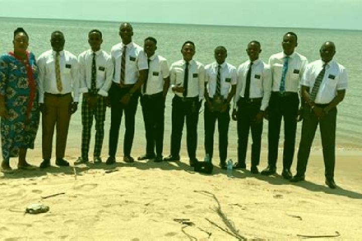 Escorts Kalemie, DR Congo — Local Companions