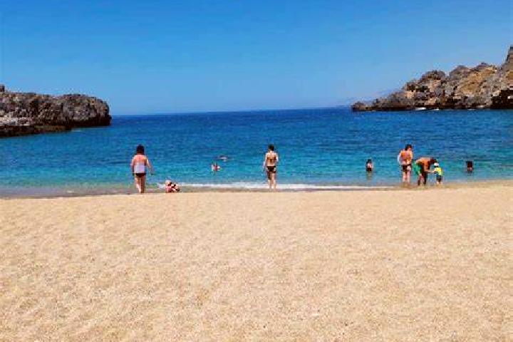 Escorts Kalo Chorio, Greece — Local Companions