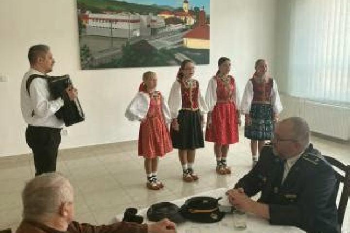 Escorts Kamienka, Slovakia — Local Companions