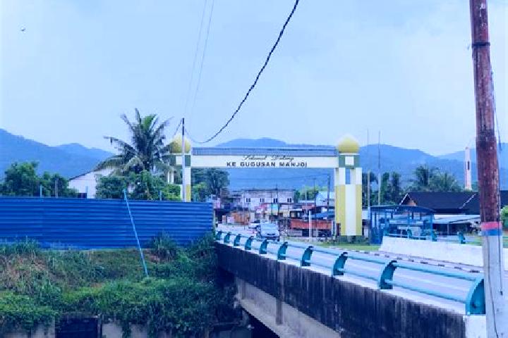 Escorts Kampung Manjoi, Malaysia — Local Companions
