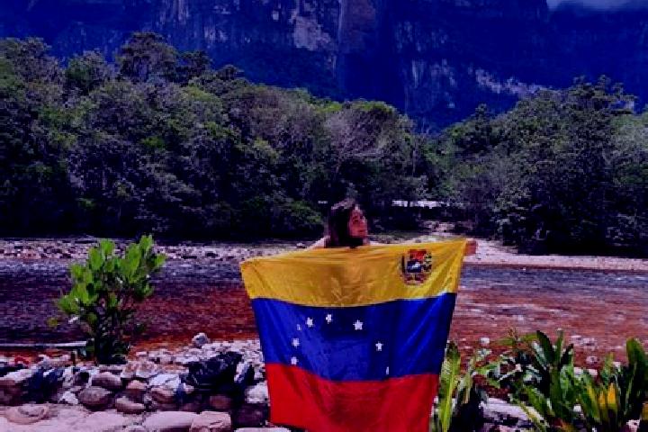 Escorts Kanavayen, Venezuela — Local Companions