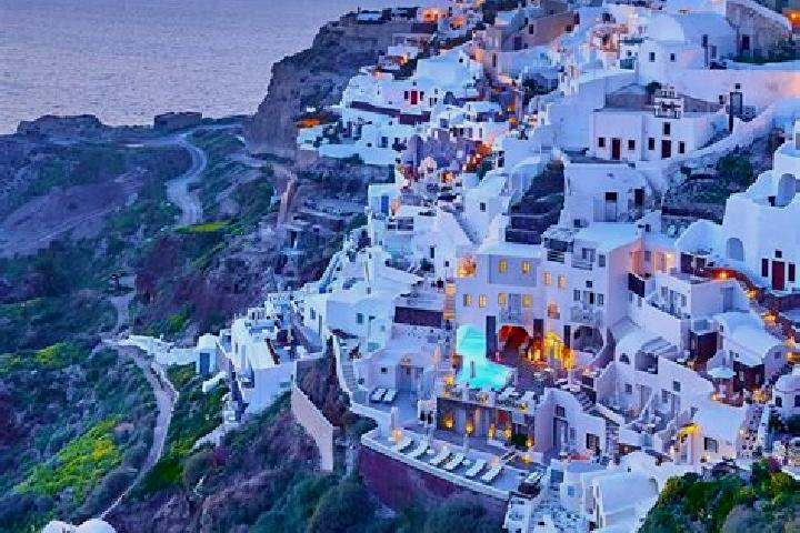 Escorts Karellas, Greece — Local Companions