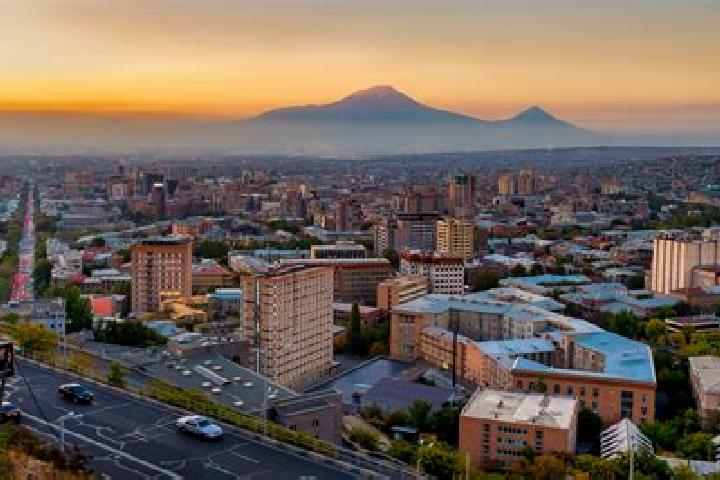 Escorts Karmirgyugh, Armenia — Local Companions