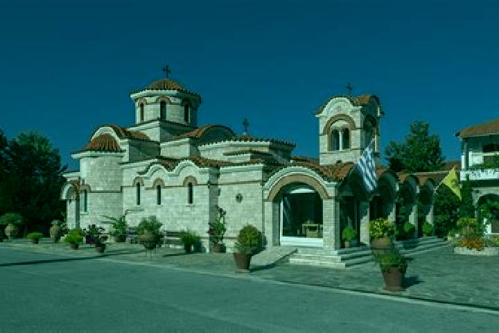 Escorts Kato Panagia, Greece — Local Companions