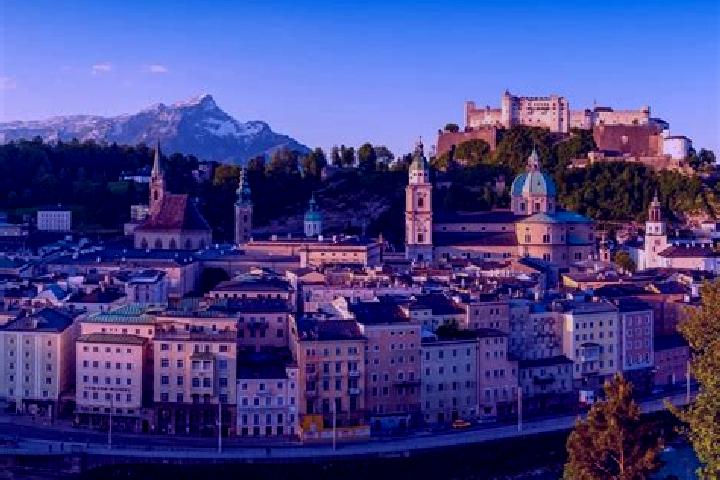 Escorts Kellau, Austria — Local Companions