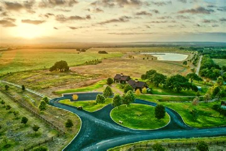 Escorts Kent Acres, United States — Local Companions