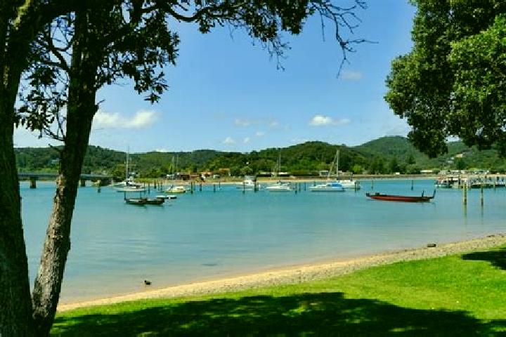 Escorts Kerikeri, New Zealand — Local Companions