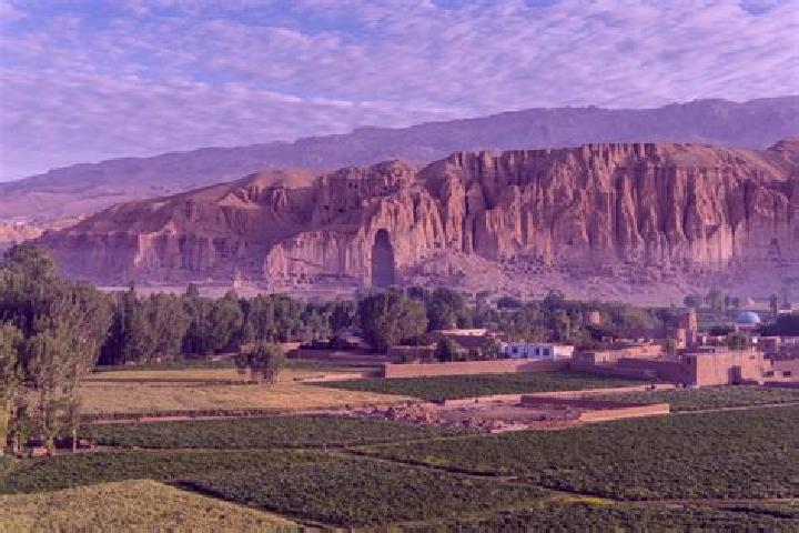 Escorts Khinjan, Afghanistan — Local Companions