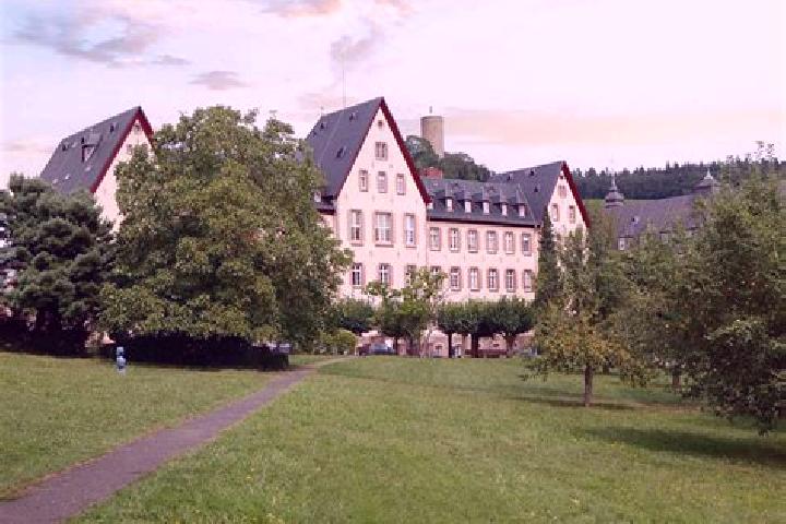 Escorts Kiedrich, Germany — Local Companions
