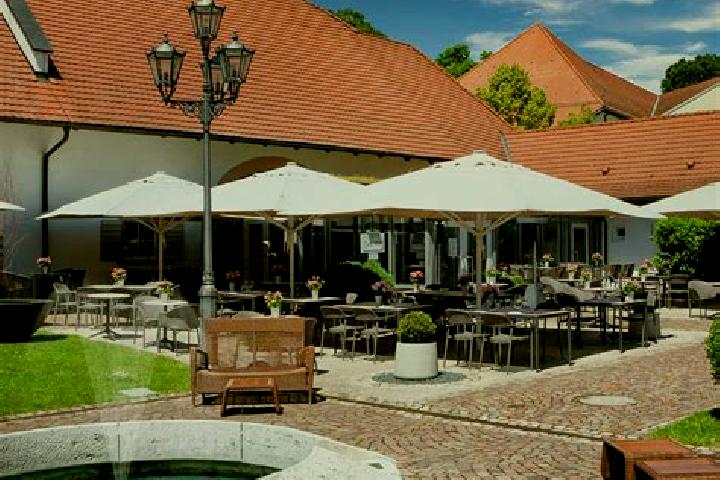 Escorts Kientzheim, France — Local Companions