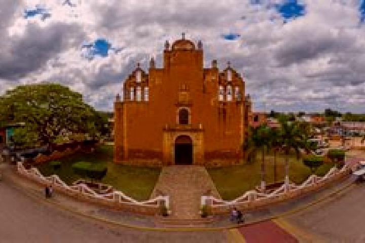 Escorts Kinil, Mexico — Local Companions