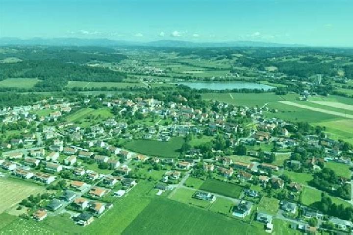 Escorts Kirchberg an der Iller, Germany — Local Companions