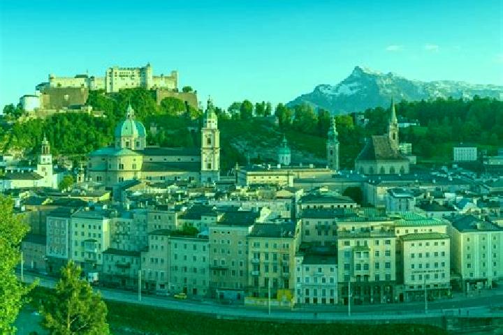 Escorts Kleinreith, Austria — Local Companions