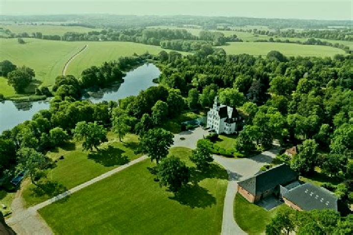 Escorts Kletkamp, Germany — Local Companions