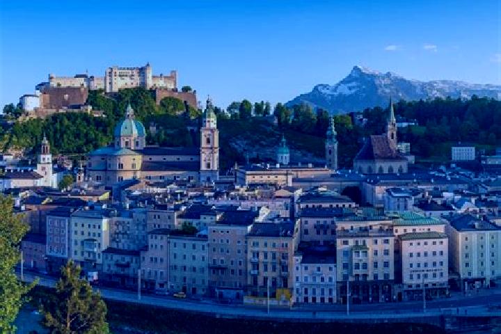 Escorts Koenigsberg, Austria — Local Companions